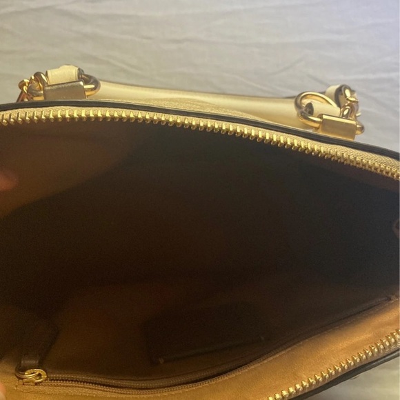 Coach cross ag - Picture 4 of 7